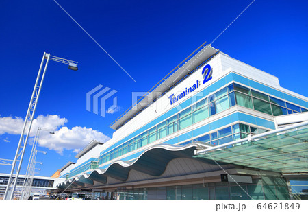 晴天下の羽田空港第2旅客ターミナル 晴天下の羽田空港第2旅客ターミナル 64621849