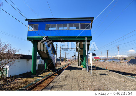 春の北海道白老町JR社台駅の風景を撮影 64623554