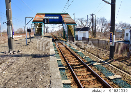 春の北海道白老町JR社台駅の風景を撮影 64623556