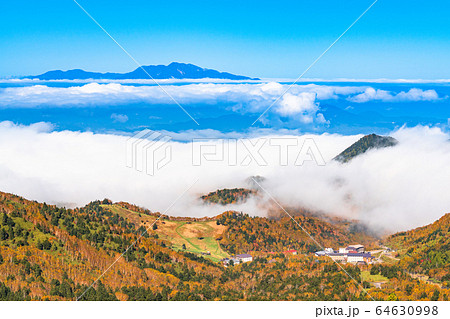 長野県 秋の志賀高原 横手山ドライブインの眺めの写真素材