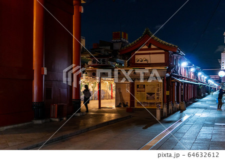 仲見世通り　夜景 64632612
