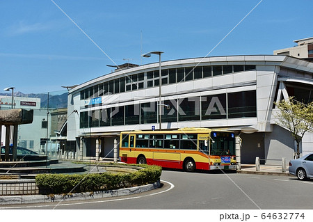 秦野駅 南口 のバス停の写真素材