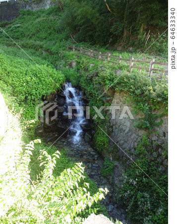 景徳院の脇にある首洗い池だった場所 景徳院の脇にある首洗い池だった場所 64633340