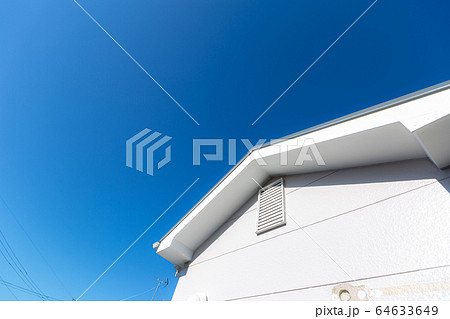 住宅の外壁塗装のためのリフォーム工事 64633649