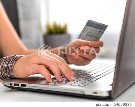 Online shopping concept Online shopping concept 64639886