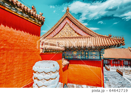 Palaces, pagodas inside the territory of the Palaces, pagodas inside the territory of the 64642719