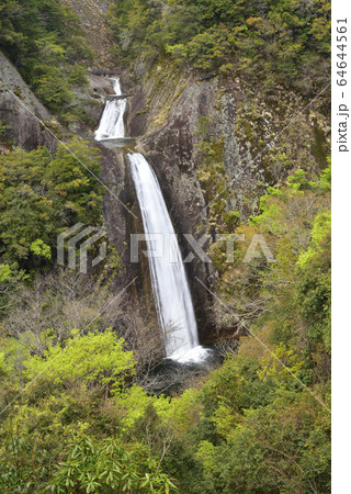 布引の滝（三重県熊野市） 64644561