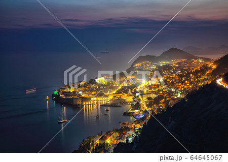 Aerial panoramic view of the old town of Dubrovnik 64645067