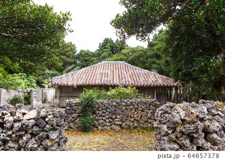 日本最南端、沖縄県波照間島の風景 64657378