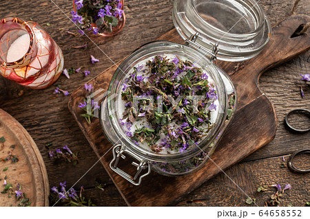 Preparation of herbal syrup against cough from fresh ground-ivy plant Preparation of herbal syrup against cough from fresh ground-ivy plant 64658552