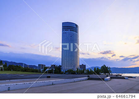 滋賀県・大津市・琵琶湖の夕景 64661794