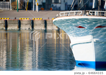 漁港　漁船　”雄武町” 64664335