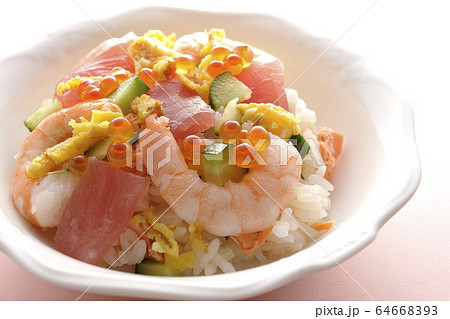 ちらし寿司 64668393