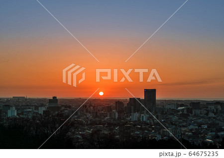 金沢の夕景 64675235