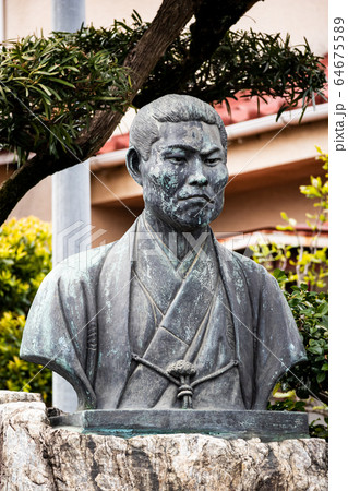 近藤勇の胸像（龍源寺） 64675589