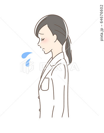 悲しむ女性の横顔 64676602
