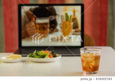 オンライン飲み会 オンライン飲み会 64689584