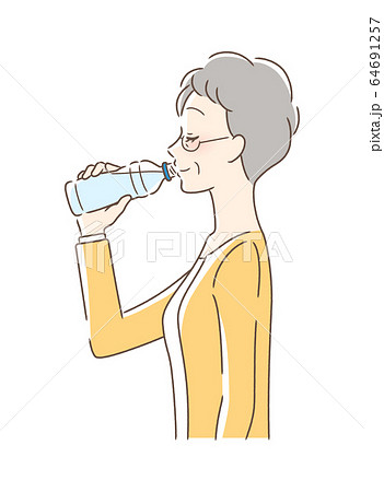 ペットボトルの水を飲む女性の横顔のイラスト素材