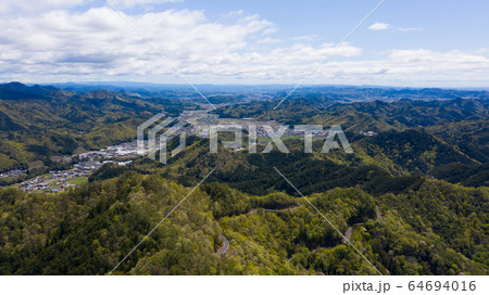 岐阜県山県市 大桑城跡付近 ドローン空撮 岐阜県山県市 大桑城跡付近 ドローン空撮 64694016