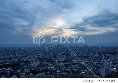 名古屋駅高層ビル群 夜景 名古屋駅高層ビル群 夜景 64694404