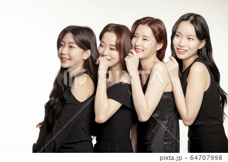 女性 女 女の子 64707998