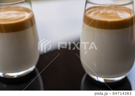 ダルゴナコーヒー ダルゴナコーヒー 64714363