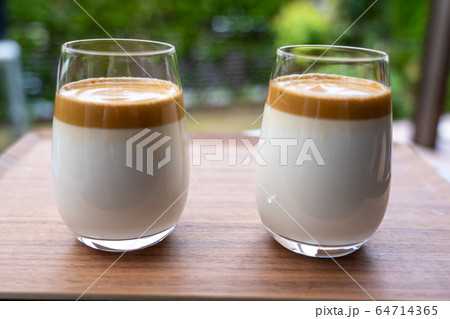 ダルゴナコーヒー ダルゴナコーヒー 64714365