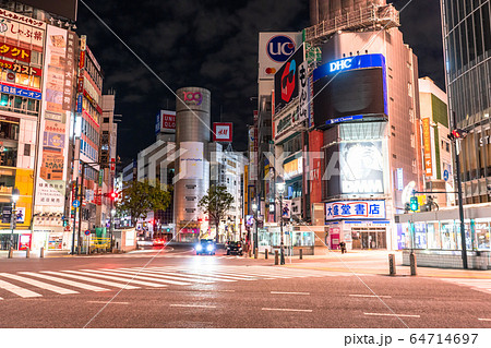 《東京都》人の消えた渋谷・自粛ムードの東京 《東京都》人の消えた渋谷・自粛ムードの東京 64714697
