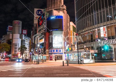 《東京都》人の消えた渋谷・自粛ムードの東京 64714698