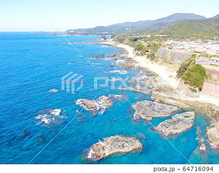 和歌山県・南紀熊野ジオパーク「和深海岸」 64716094