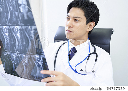 若い医者 ドクター 若い医者 ドクター 64717329