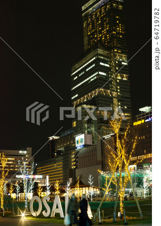 大阪天王寺・あべのハルカスの見えるてんしばの夜景 64719782