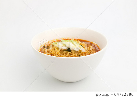 麺 インスタント ファーストフード 64722596