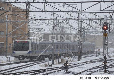 雪の東北本線E531系（回送・ワンマン対応車） 64723901