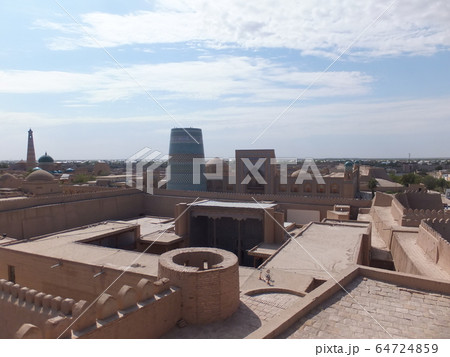 ウズベキスタン 64724859