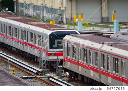 東京メトロ中野車両基地の風景 東京メトロ中野車両基地の風景 64727056