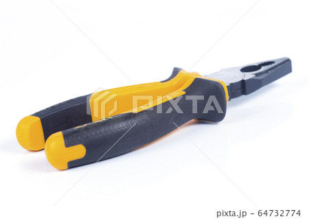 The pliers The pliers 64732774