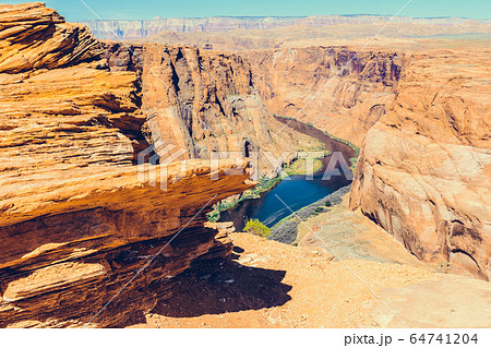 Horseshoe Bend on Colorado River in Glen Canyon, Horseshoe Bend on Colorado River in Glen Canyon, 64741204