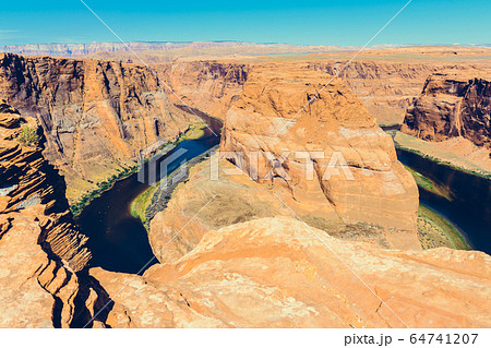 Horseshoe Bend on Colorado River in Glen Canyon, 64741207