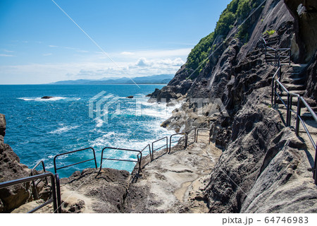 三重県　熊野市　鬼ヶ城 64746983