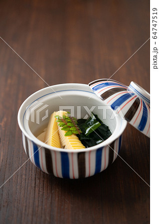 若竹煮（筍とわかめの煮物） 64747519