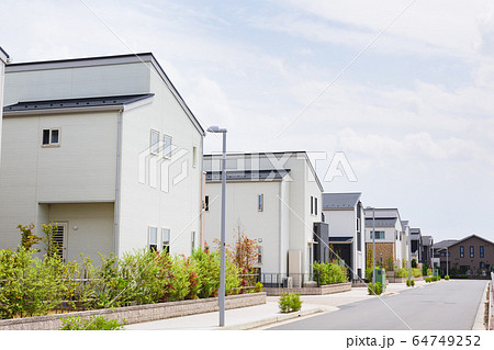 新興住宅　一戸建 64749252