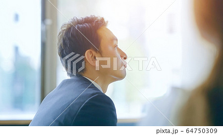 ビジネスマン ビジネスマン 64750309