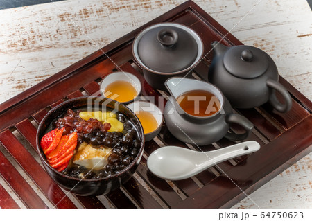 豆花　台湾の豆腐スウィーツ　Toufa (Tofu Pudding) 64750623