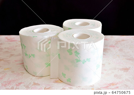 トイレットペーパー 64750675