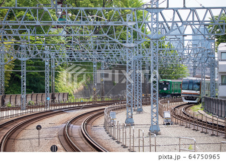 【東急 東京メトロ 10000系 多摩川駅】 【東急 東京メトロ 10000系 多摩川駅】 64750965