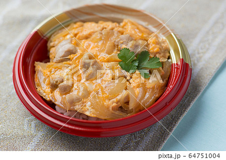 親子丼　テイクアウト 64751004