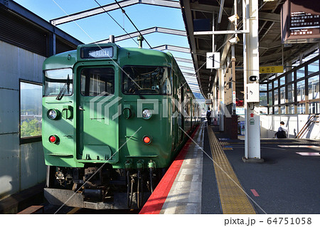 JR舞鶴線の車窓と沿線風景 JR舞鶴線の車窓と沿線風景 64751058