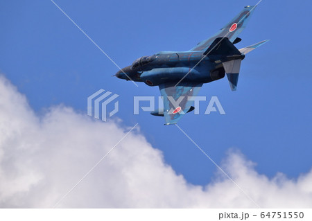 航空自衛隊　戦闘機　離陸　RF-4E ファントム 64751550