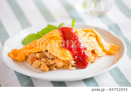 オムライス 64752055